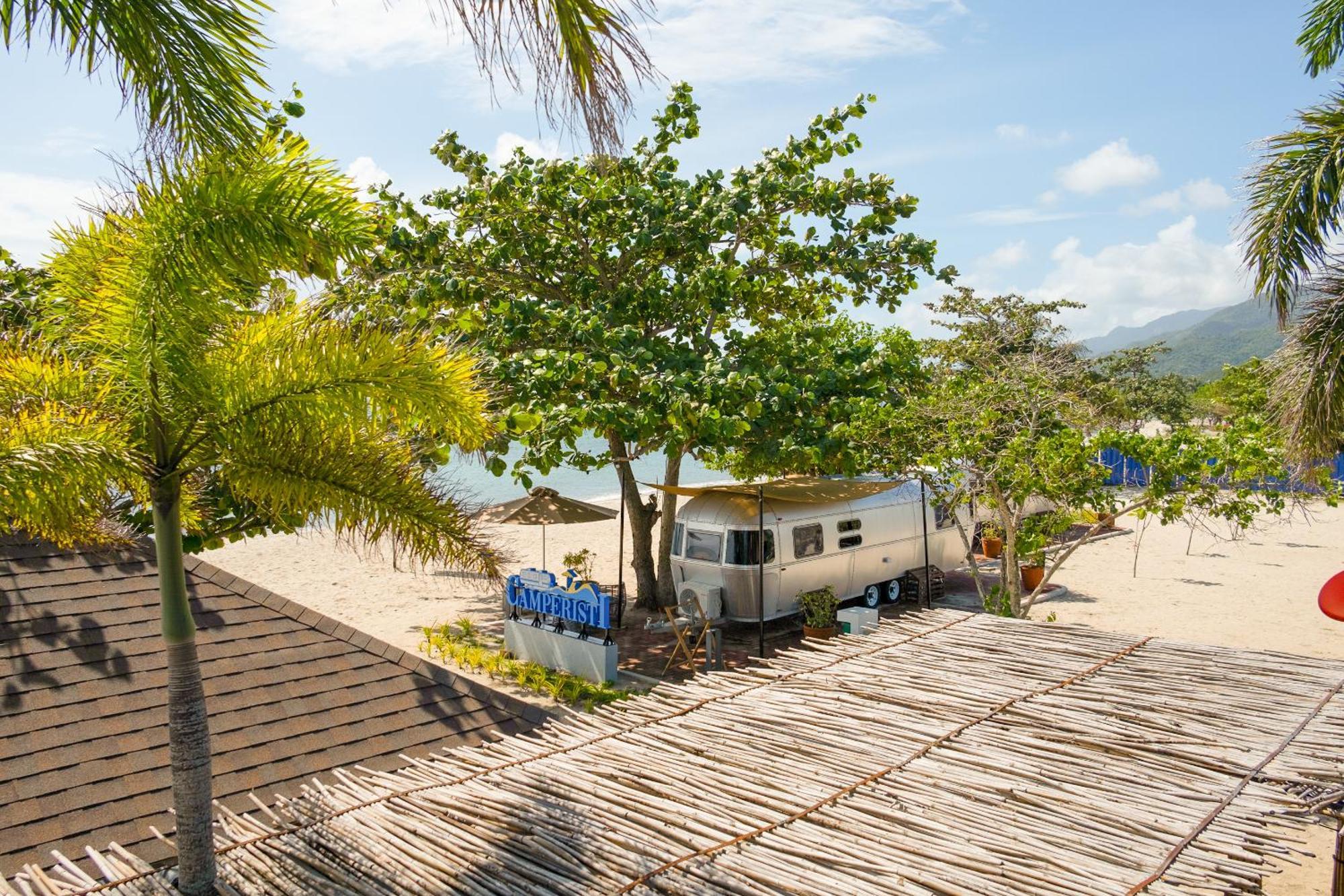 Отель Camperisti Club Laiya Сан-Хуан Экстерьер фото